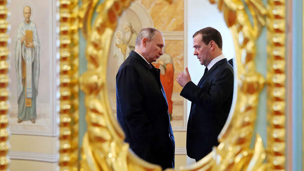 Путин оставит Медведева премьер-министром