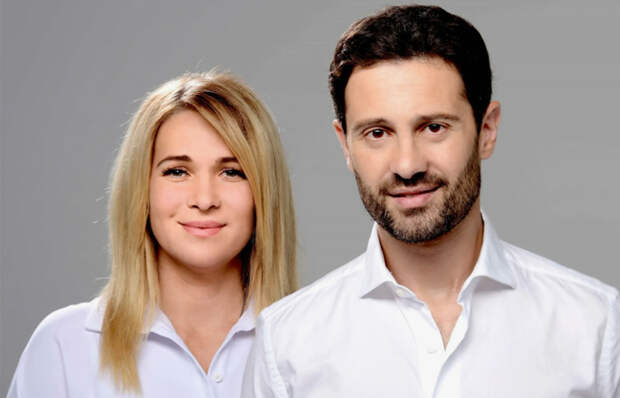 «Ты совершенно чужой мне человек»: 25 лет идеального брака, где муж контролировал каждый шаг, а жена не считает себя жертвой