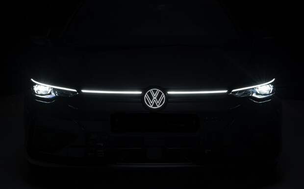 Volkswagen анонсировал «заряженную» версию легендарного Golf
