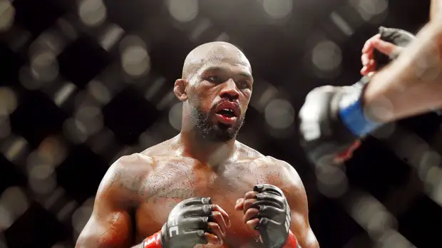 Кормье высказался об отказе Джонса от титула UFC в полутяжёлом весе