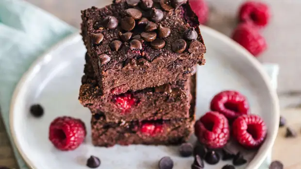 Яблочный уксус и зеленый чай помогут избежать последствий тяги к сладкому