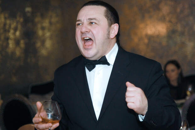 Певцу Игорю Саруханову исполнилось 70 лет