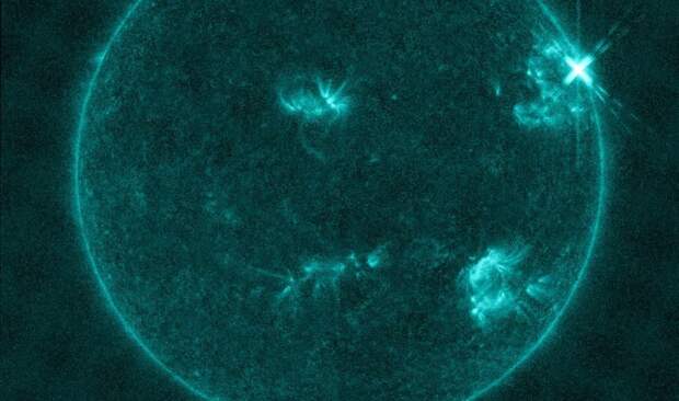 Ученые зафиксировали на Солнце вспышку: она самая большая за последние 4 года