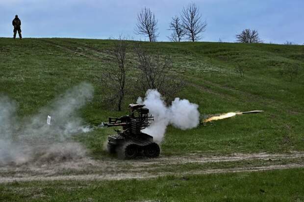 Украина закупает 25 тысяч наземных роботов для замены солдат