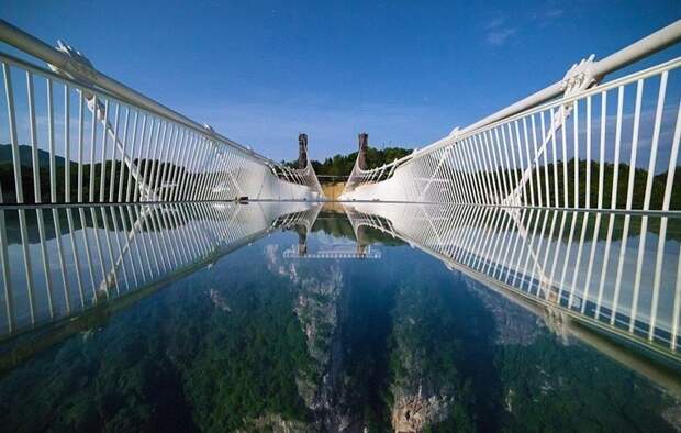 Его длина - 430 м, ширина - 6 м Хэбэй, высота, китай, мост, стекло, турист, фото, фотомир