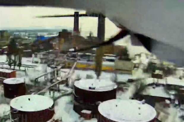 Появилось видео удара нового дрона БМ-70 по Сумской ТЭЦ