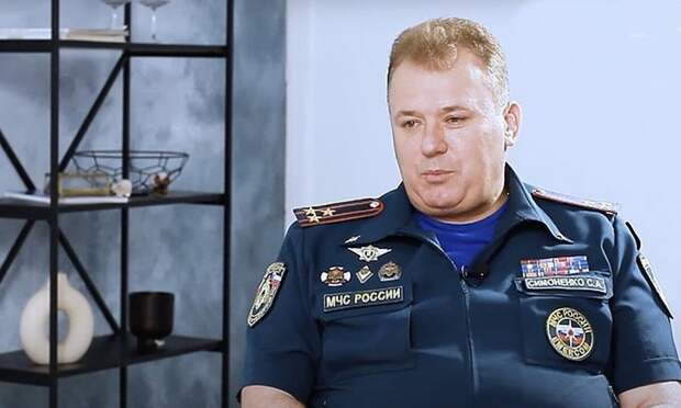 Из последних новостей: Басманный суд отправил за решетку заместителя начальника Главного управления МЧС по Краснодарскому краю Сергея Симоненко.