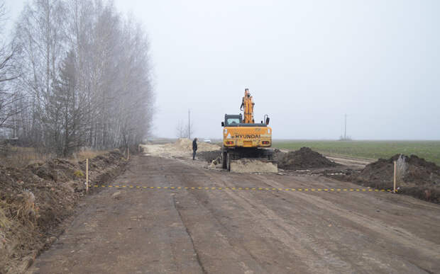 В Старожиловском районе строят дорогу к деревне Новосёлки