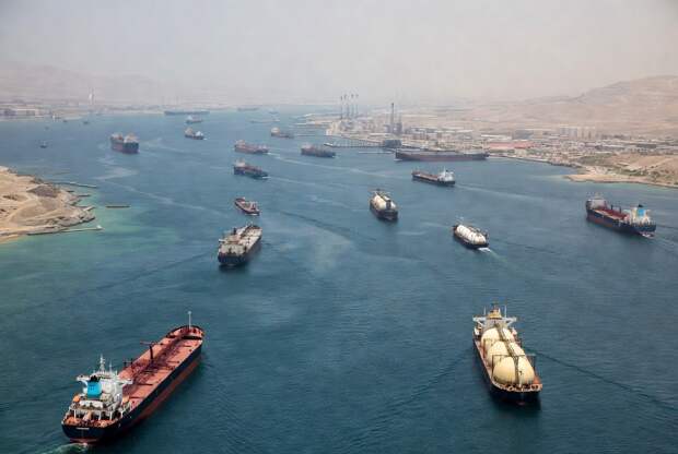 Риск реализации худшего сценария для поставок нефти и СПГ растет