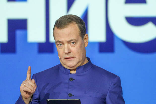 «Будете гореть в адском пламени Цирконов». Медведев анонсировал удар по США российским дальнобойным оружием