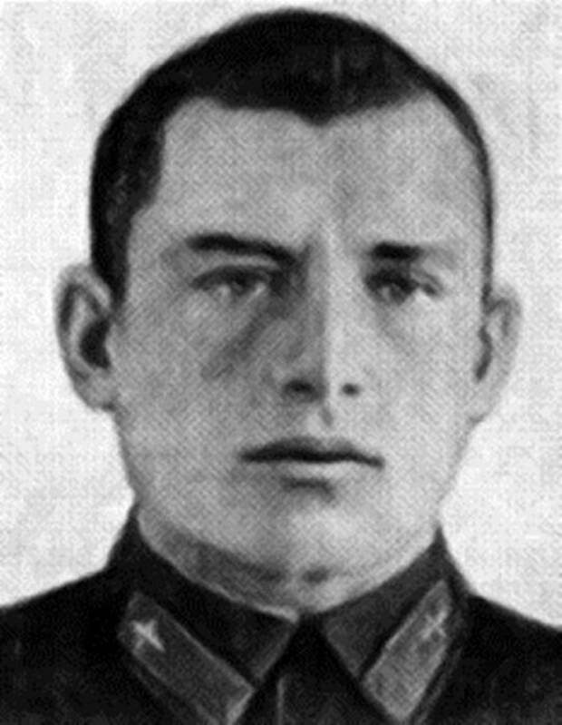 Подвиг советского лётчика, который он совершил не в воздухе, а на земле