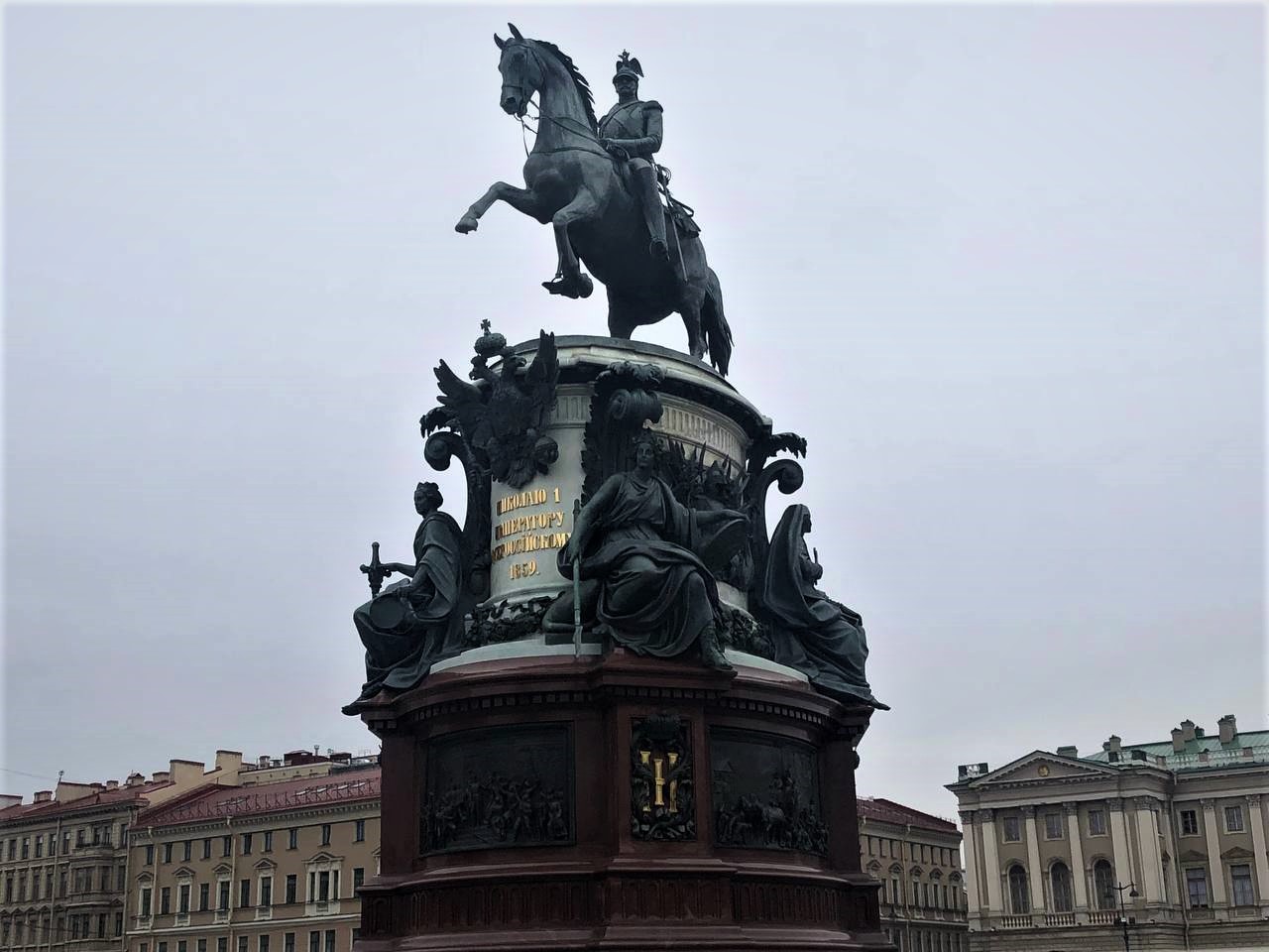 Памятник николаю 1 на исаакиевской площади фото