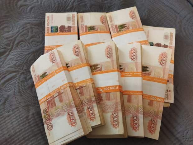Житель Кузбасса перевел мошенникам 3,5 млн рублей