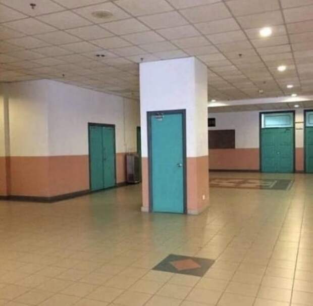странный дизайн дверь