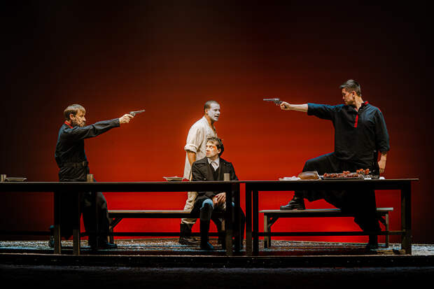 Сцена из спектакля «Капитанская дочка»