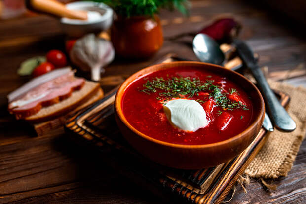 Доцент Быстров: главный секрет красного борща — молодая свекла