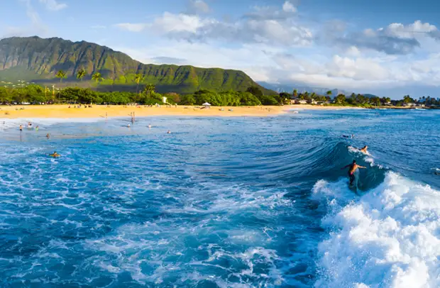 С дом и выше: самые большие волны в мире
