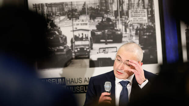 Троллинг или безысходность: Литва заставила Ходорковского комментировать инаугурацию Путина