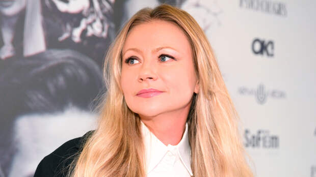 Драма в семье Мироновых: актриса три года скрывала развод, пока бывший муж не подал в суд за сына