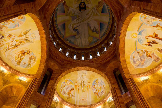 Армянский Кафедральный собор в Москве. Жемчужина Храмового комплекса
