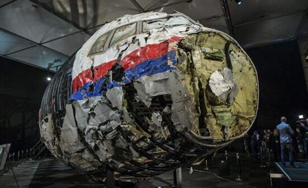 Нестыковки в деле МН17 с поддельными записями разговоров и фото говорят о вине Украины