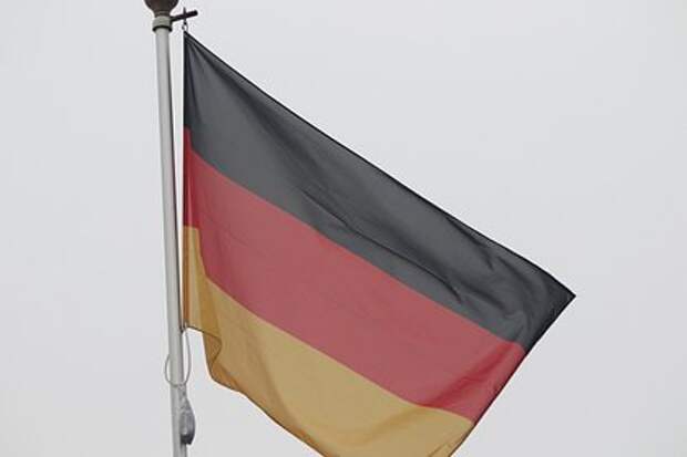 В Швейцарии указали на суицидальный курс Германии