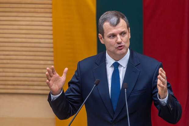 BNS: экс-премьера Литвы с супругой заподозрили в незаконном получении €345 тысяч