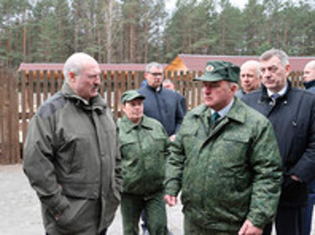Президент Белоруссии Александр Лукашенко заявил, что фигуранты дела о госперевороте разработали несколько сценариев его устранения. В субботу Лукашенко посетил Полесский радиационно-экологический заповедник, где ответил на вопросы журналистов о раскрытом властями заговоре