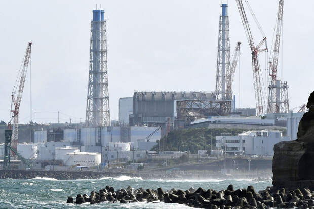 Оператор АЭС "Фукусима-1" приступил к 7 этапу сброса очищенной воды в океан