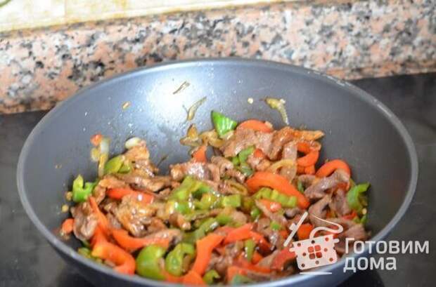 Лапша с говядиной и перцем фото к рецепту 4 Лапша с говядиной и перцем фото к рецепту 4