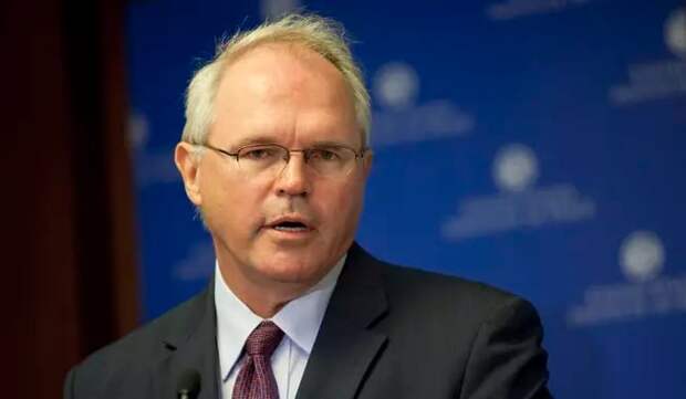 Развёл гегемонию: посол США в Сербии получил щелчок по носу от посольства РФ