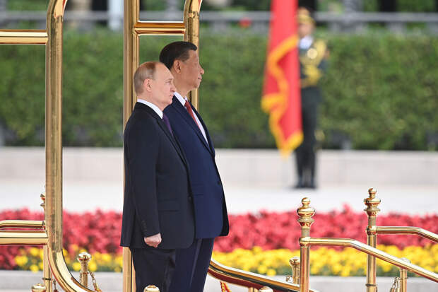 Xinhua: Си Цзиньпин заявил, что готов поддерживать тесные связи с Путиным