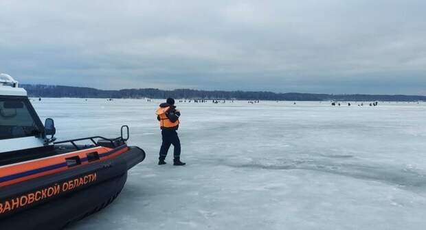 Полиция: в Ивановской области на Волге на льдине унесло около 30 рыбаков