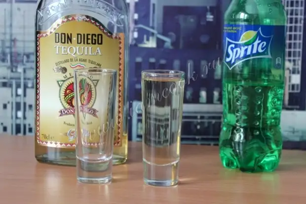 Тики стаканы. Тики текила. Майами и текила. Текила с тоником коктейль. Закуска к текиле.