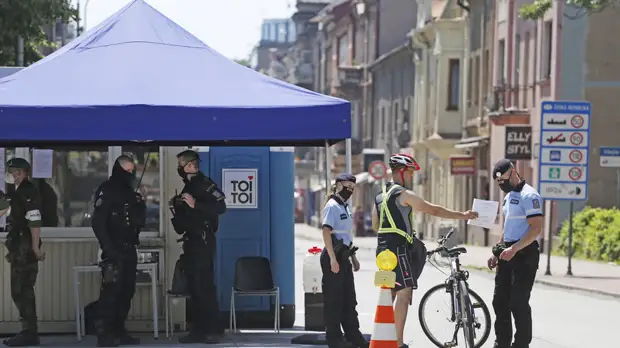 В Чехии выявлено 319 новых случаев коронавируса