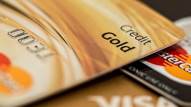 Доля просрочки по кредитным картам выросла в России до 8,1%