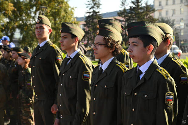 Воинские почести красноармейцев в Барнауле / Фото: barnaul.org