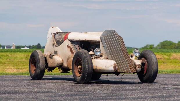 Необычный Chevrolet 1933 года по проекту дизайнера Алекса Тремулиса