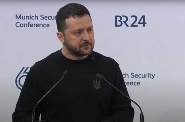 Зеленский признал продвижение ВС РФ и пожаловался на отсутствие оружия