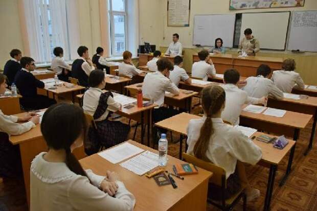 В Тамбове 1260 одиннадцатиклассников написали итоговое сочинение