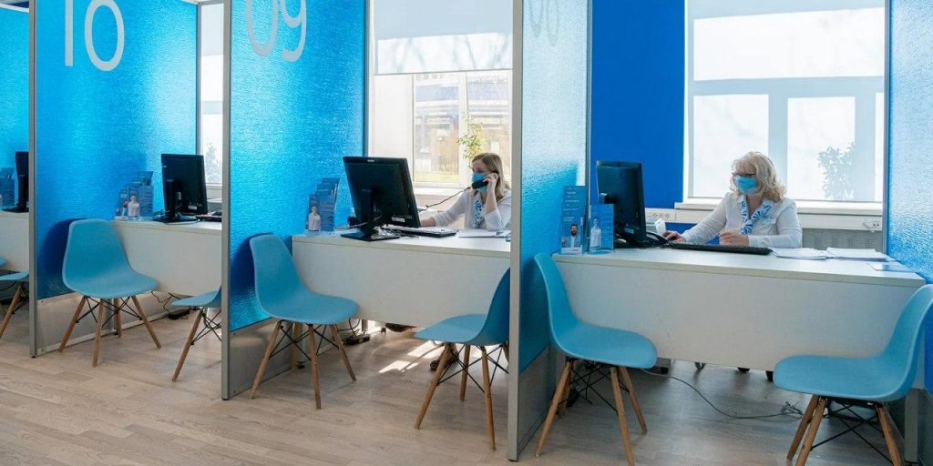 По указу Собянина: Пособия по безработице получают более 14 тыс человек