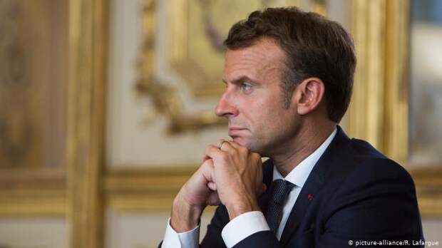 Франция меняет свои политические приоритеты и выходит из поддержки провального проекта "Навальный"