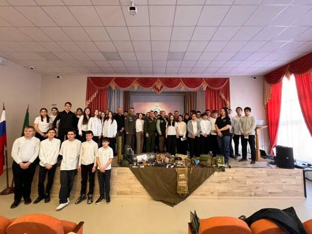 В Майкопе прошла встреча с ветераном СВО