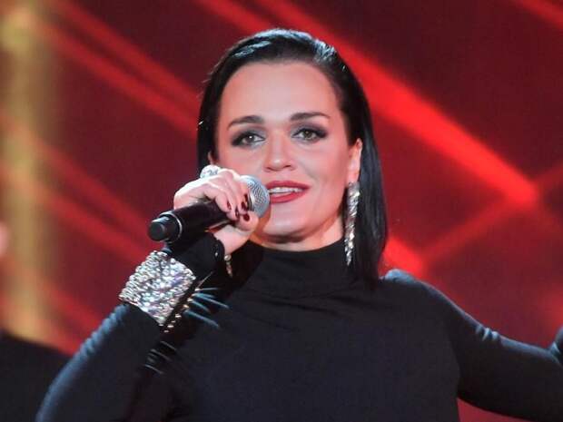 Причина истерики Славы — певица устроила скандал прямо на сцене в Пензе