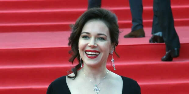 Отказалась от трона и сбежала за океан: почему Екатерина Редникова в 52 года «выглядит счастливее, чем когда-либо»