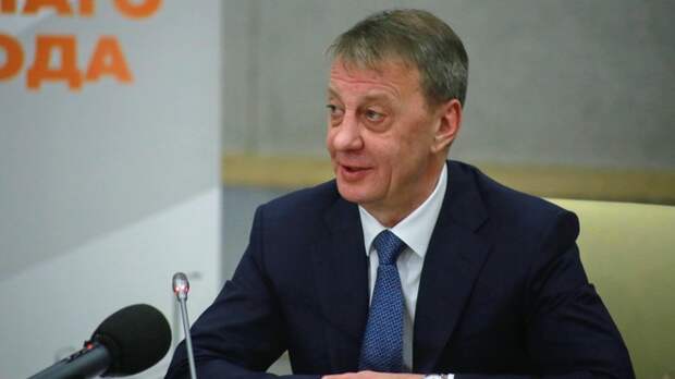 Глава Барнаула поздравил нотариусов с профессиональным праздником