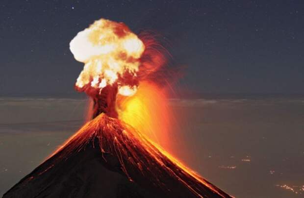 У берегов Японии закипает вулкан-убийца ynews, вулкан, извержение, лава, новости, опасности природы, стихия, япония