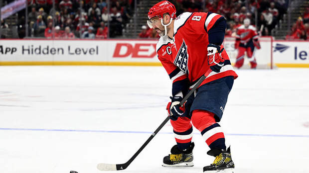 Мама Овечкина рассказала, что хоккеист вернётся в Москву после завершения сезона НХЛ