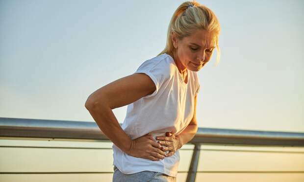 Почему болит правый бок: 5 причин, которые нельзя игнорировать