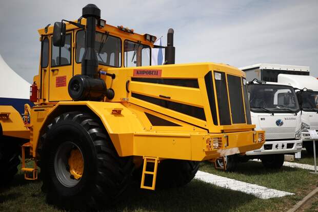 Продажи российской сельхозтехники рухнули